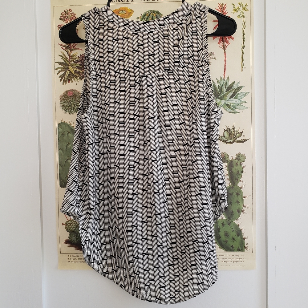 patterned tank top - Picture 2 of 4